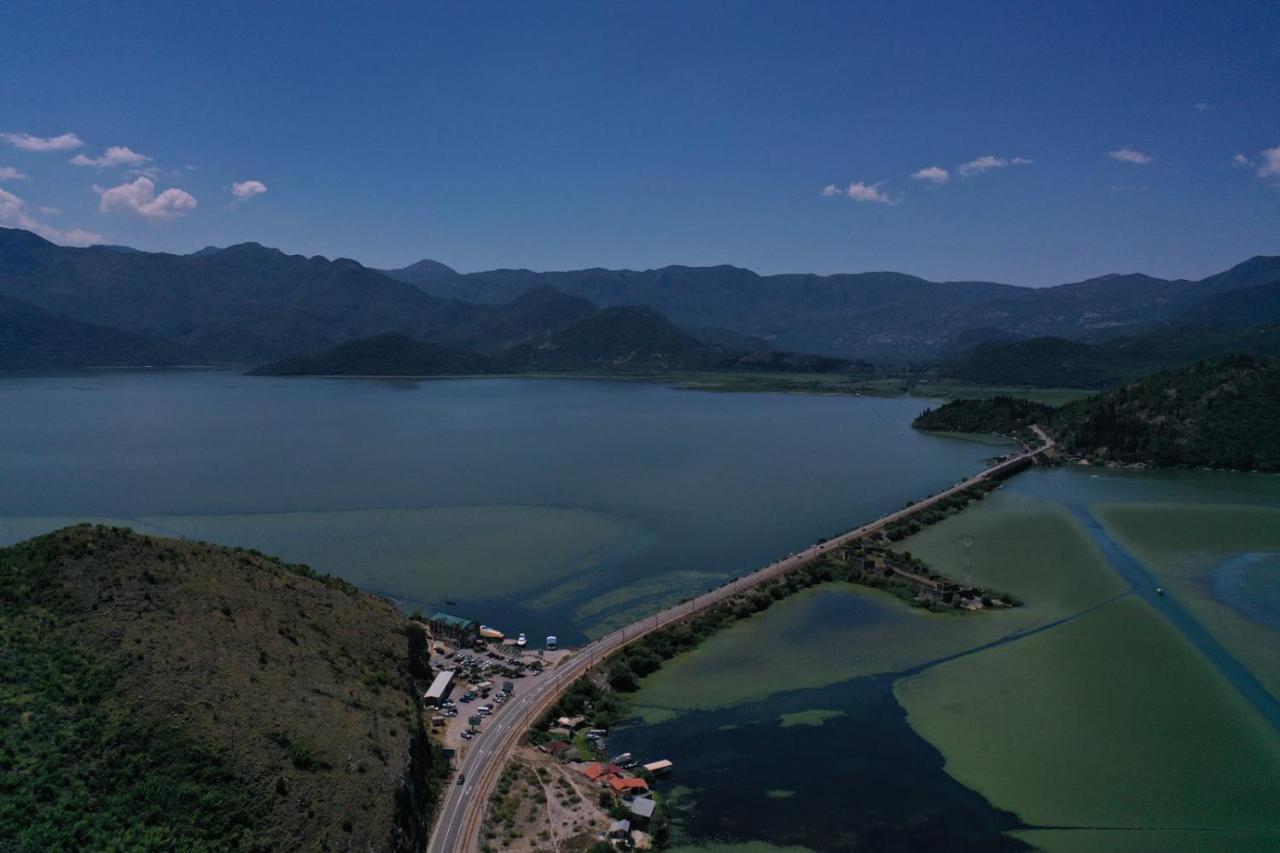 Lake House Buric Vranjina Bagian luar foto