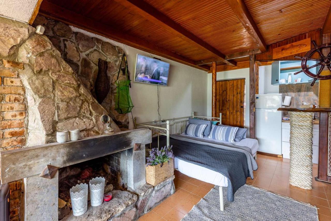 Lake House Buric Vranjina Bagian luar foto
